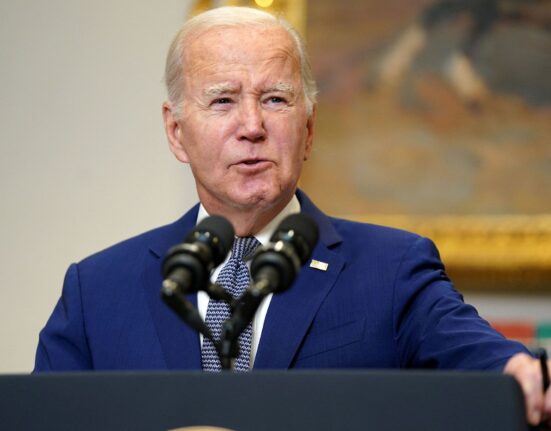 အမဲရကၤကီၫ်ခိၣ် Joe Biden