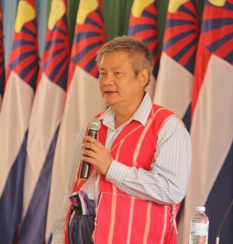 ခ့ၣ်အဲၣ်ယူၣ်-ကညီဒီကလုာ်စၢဖှိၣ်ကရၢ ကရၢခိၣ်(၂)ဒီး တၫ်ဒီသဒၢ၀ဲၤကျိၤခိၣ် ပဒိၣ်စီၤဆၢဂ့ၤ